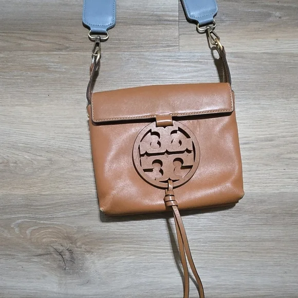 Tory Burch Cuoio Miller Tan Crossbody Bag with Replaced Patterned Strap - Picture 3 of 16